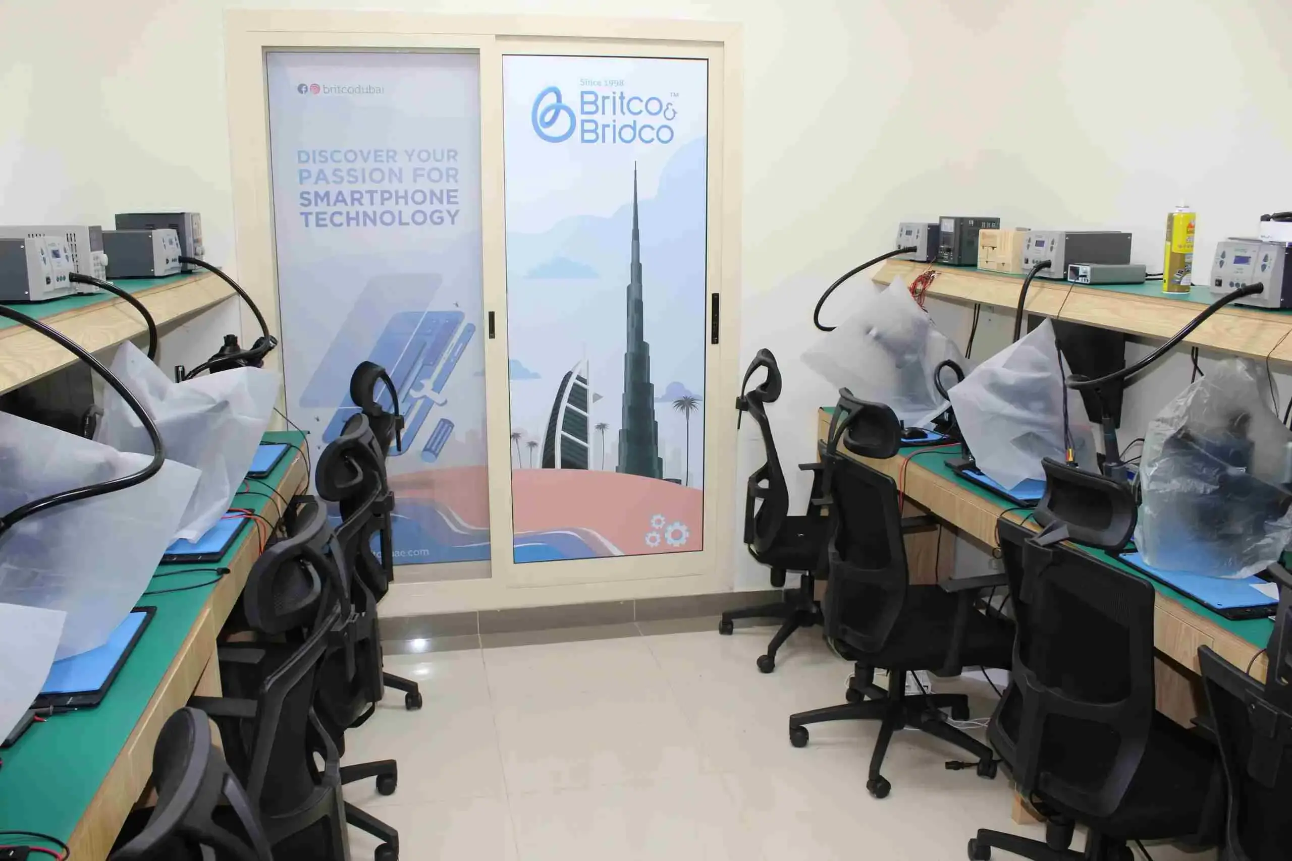 Mobile Repairing Institute | Mobile repairing courses in Dubai | Britco & Britco